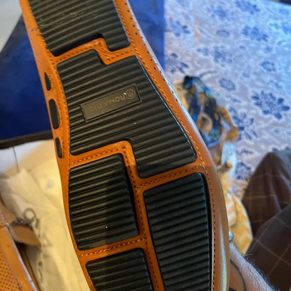 Like New Italian Driving Loafers Beautiful-Tan in color size 9 so comfortable. - Picture 14 of 14